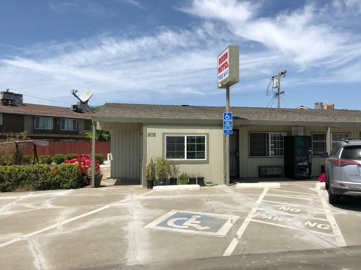Dixon Motel 외부 사진